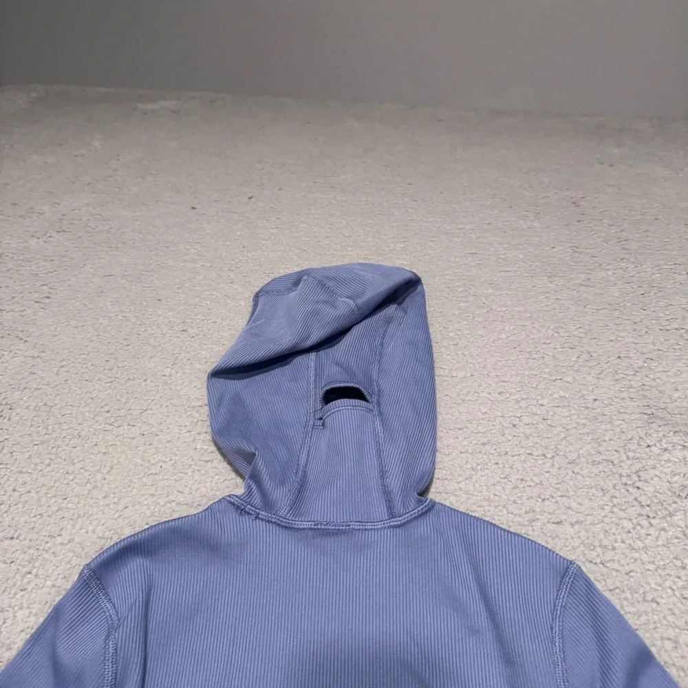 Alo Yoga Alosoft Frontrunner Ribbed-Knit Top Infinity Blue Size XS/TP